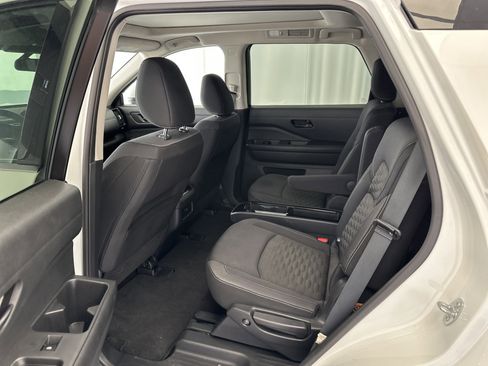 Certified 2024 Nissan Pathfinder SV w/ SV Premium Package image 14