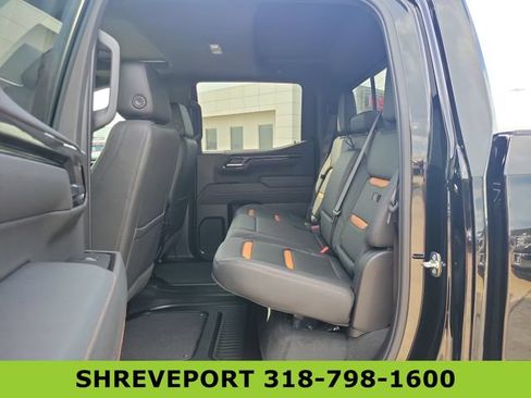 Used 2025 GMC Sierra 1500 AT4 w/ AT4 Premium Package AWD/4WD image 9