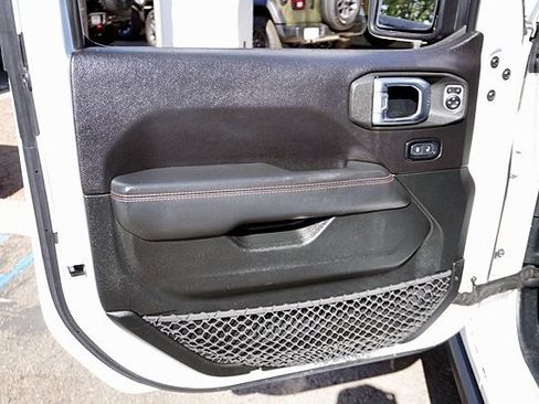 Used 2020 Jeep Gladiator Rubicon AWD/4WD image 26