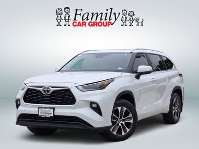 Used 2023 Toyota Highlander XLE
