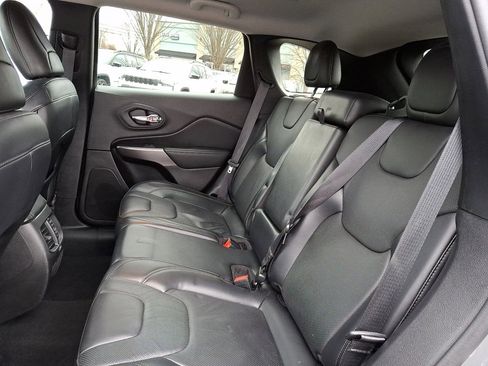 Used 2020 Jeep Cherokee Latitude Lux w/ Quick Order Package 2YH Lux image 20