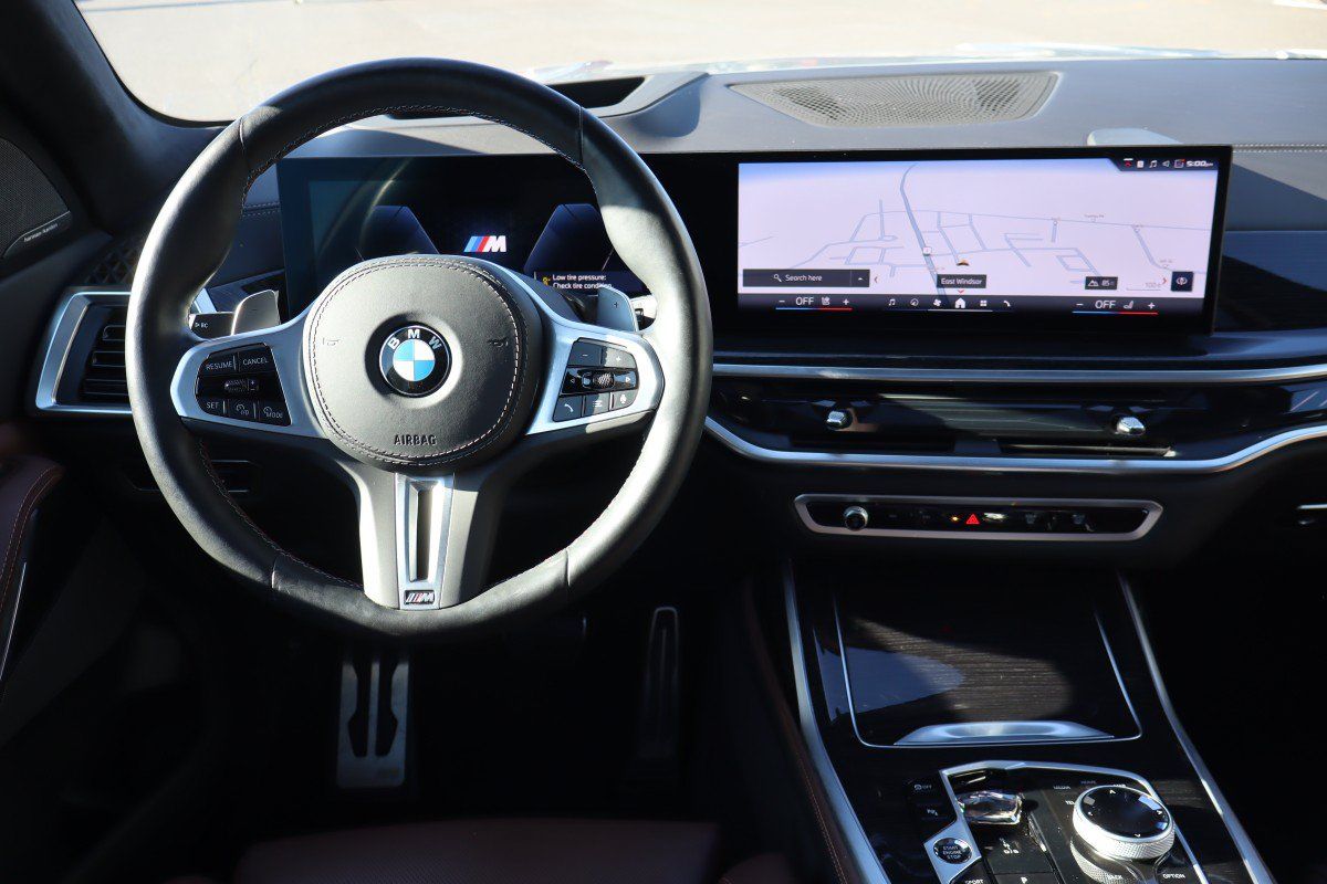Used 2026 BMW X7 M60i AWD/4WD image 16