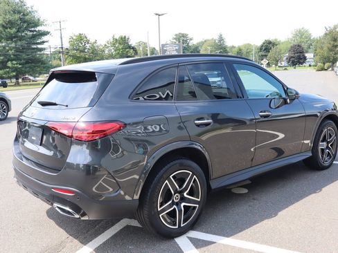 Used 2025 Mercedes-Benz GLC 300 4MATIC w/ AMG Line image 6
