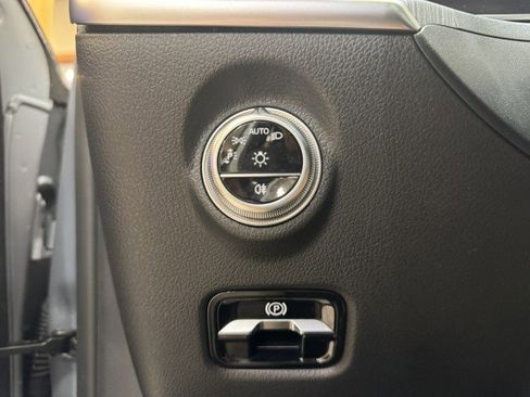 Certified 2025 Mercedes-Benz C 300 Sedan image 15