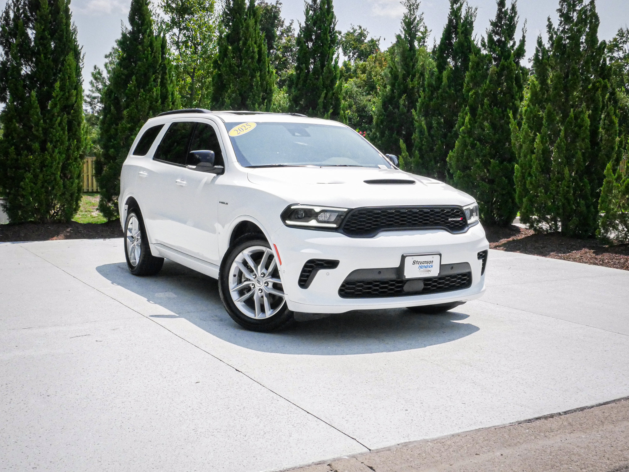 Used 2025 Dodge Durango R/T AWD/4WD image 2