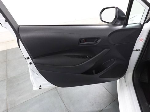 Used 2025 Toyota Corolla LE FWD image 7