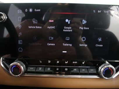 New 2026 GMC Canyon AT4 w/ Off-Road Front Bumper Package