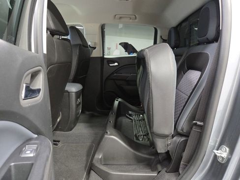 Used 2022 Chevrolet Colorado Z71 image 34