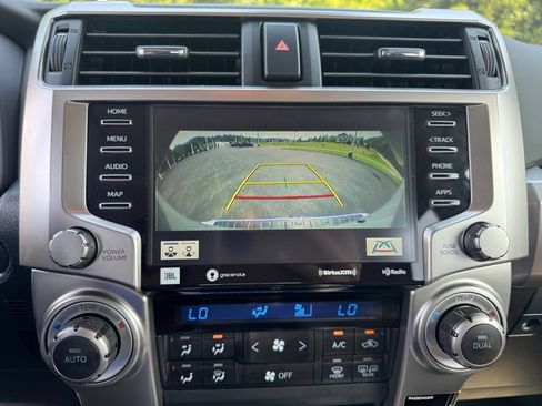 Used 2023 Toyota 4Runner Limited AWD/4WD image 18