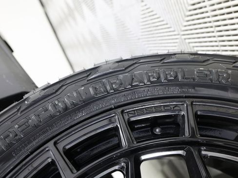 Used 2026 GMC Yukon AT4 Ultimate image 59