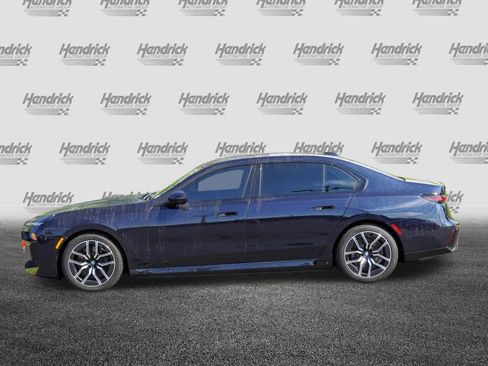 Used 2023 BMW i7 xDrive60 AWD/4WD image 6