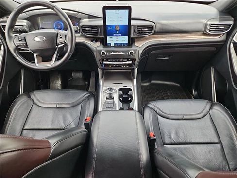 Used 2020 Ford Explorer Platinum w/ Premium Technology Package AWD/4WD image 25