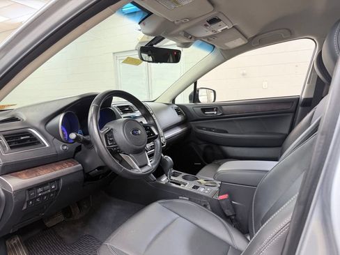 Used 2019 Subaru Outback 2.5i Limited AWD/4WD image 15
