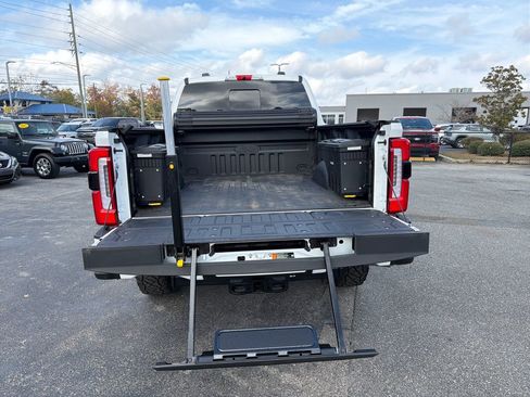 Used 2025 Ford F250 Platinum image 62