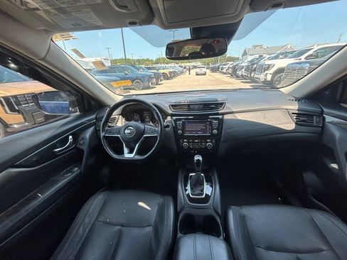 Used 2017 Nissan Rogue SL FWD image 19