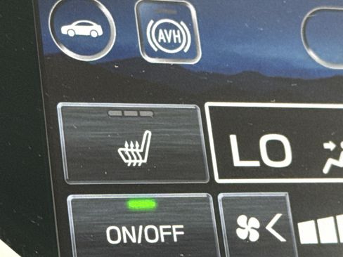Used 2025 Subaru Ascent Premium AWD/4WD image 14