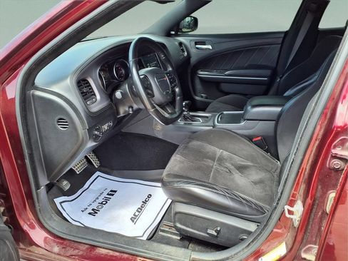 Used 2023 Dodge Charger R/T w/ Plus Group RWD image 18