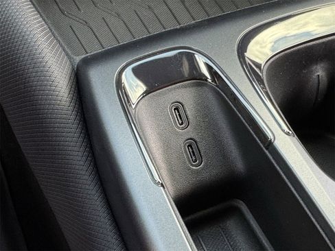 New 2026 Chevrolet Equinox EV RS image 15