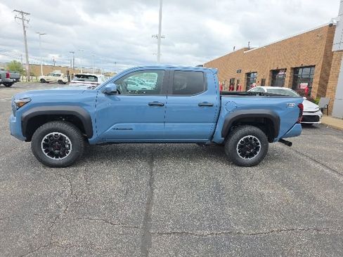 New 2026 Toyota Tacoma TRD Off-Road AWD/4WD image 4