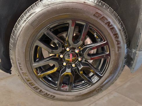 Used 2024 GMC Sierra 1500 Elevation AWD/4WD image 30