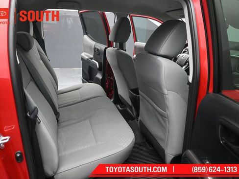 Used 2023 Toyota Tacoma SR5 AWD/4WD image 27