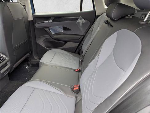 New 2026 Volkswagen Tiguan SE image 25