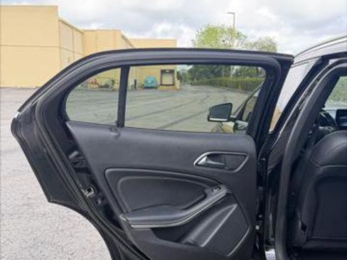 Used 2018 Mercedes-Benz GLA 250 image 23