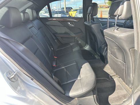 Used 2011 Mercedes-Benz E 350 4MATIC Sedan image 12