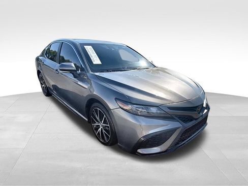 Used 2024 Toyota Camry SE w/ Convenience Package FWD image 2