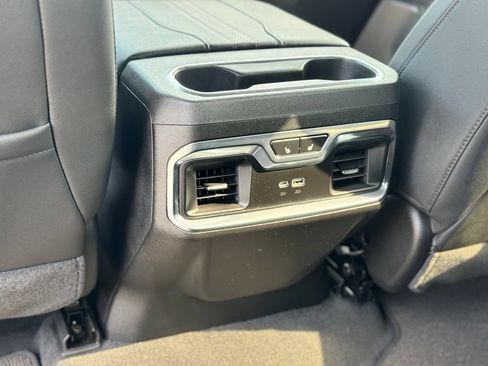 Used 2025 Chevrolet Silverado 1500 High Country w/ Midnight Edition AWD/4WD image 24