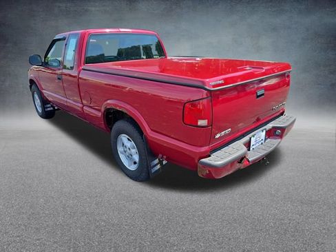 Used 1998 Chevrolet S10 Pickup LS w/ Preferred Equipment Group AWD/4WD image 5