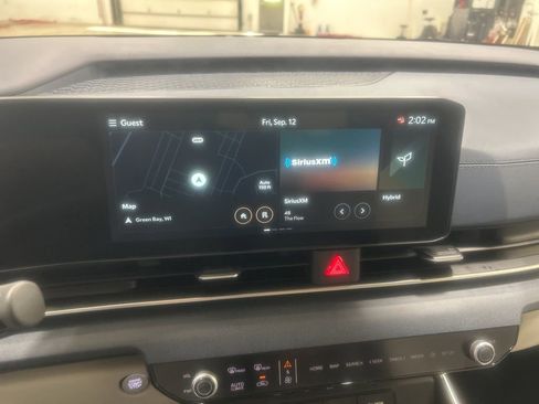 New 2026 Kia Carnival EX image 18