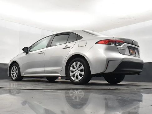 Used 2023 Toyota Corolla LE FWD image 12