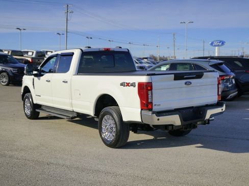 Used 2022 Ford F250 Lariat w/ Chrome Package image 8