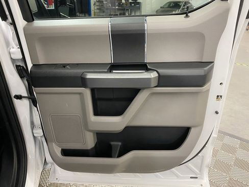 Used 2017 Ford F150 XLT image 16