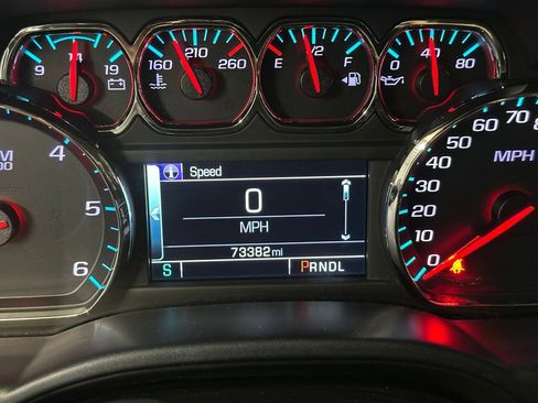 Used 2019 Chevrolet Silverado 1500 LT w/ All Star Edition image 3