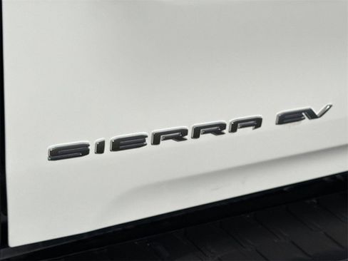 Used 2025 GMC Sierra EV Denali image 29