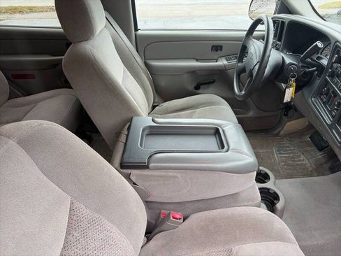 Used 2004 Chevrolet Tahoe LS RWD image 14