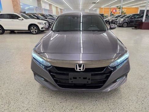 Used 2019 Honda Accord Sport image 2