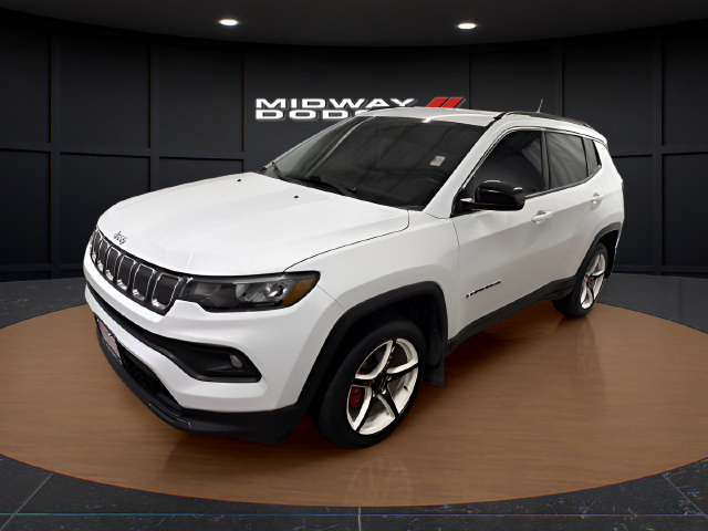 Used 2022 Jeep Compass Latitude AWD/4WD image 2