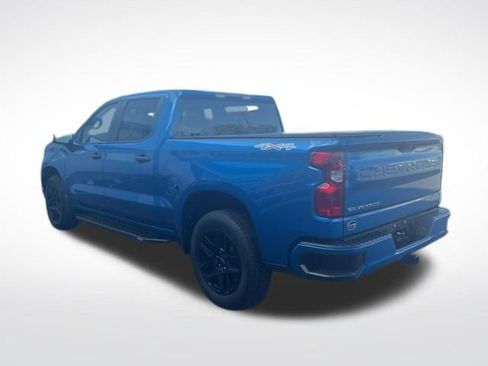 Certified 2022 Chevrolet Silverado 1500 Custom AWD/4WD image 5