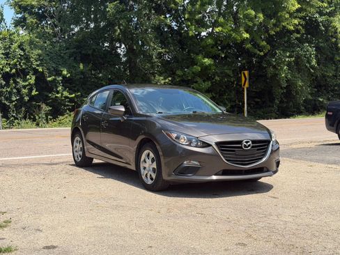 Used 2016 MAZDA MAZDA3 i Sport FWD image 9