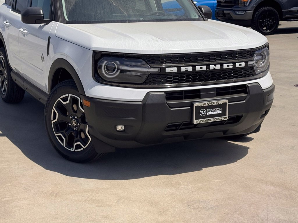 New 2026 Ford Bronco Sport Outer Banks AWD/4WD image 3