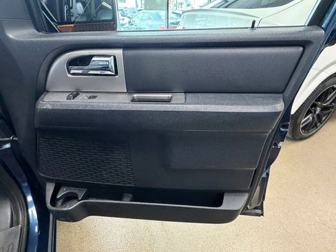 Used 2015 Ford Expedition Limited w/ Equipment Group 301A image 31