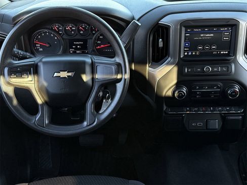 Used 2021 Chevrolet Silverado 1500 Custom image 11