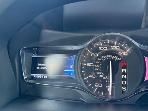 Used 2015 Lincoln MKX AWD w/ Equipment Group 102A image 28