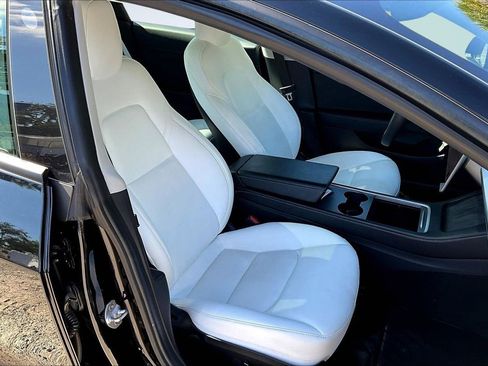 Used 2021 Tesla Model 3 Long Range image 29