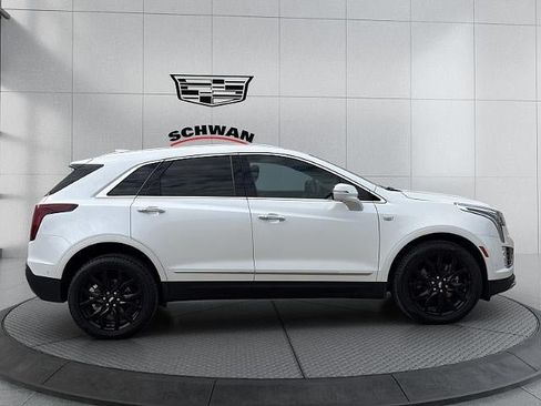 Used 2021 Cadillac XT5 Premium Luxury w/ Platinum Package AWD/4WD image 3