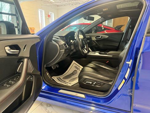 Used 2022 Acura TLX w/ A-SPEC Pkg FWD image 9