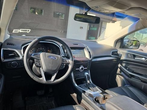 Used 2017 Ford Edge Titanium w/ Equipment Group 301A AWD/4WD image 13